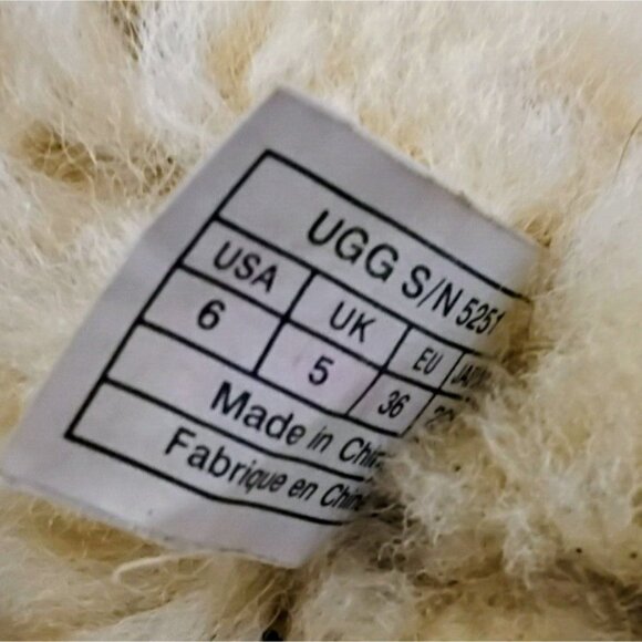 Used UGG Australia Classic Short Sheepskin Boots Womens Size 6 Tan Suede Shearli - Picture 7 of 7